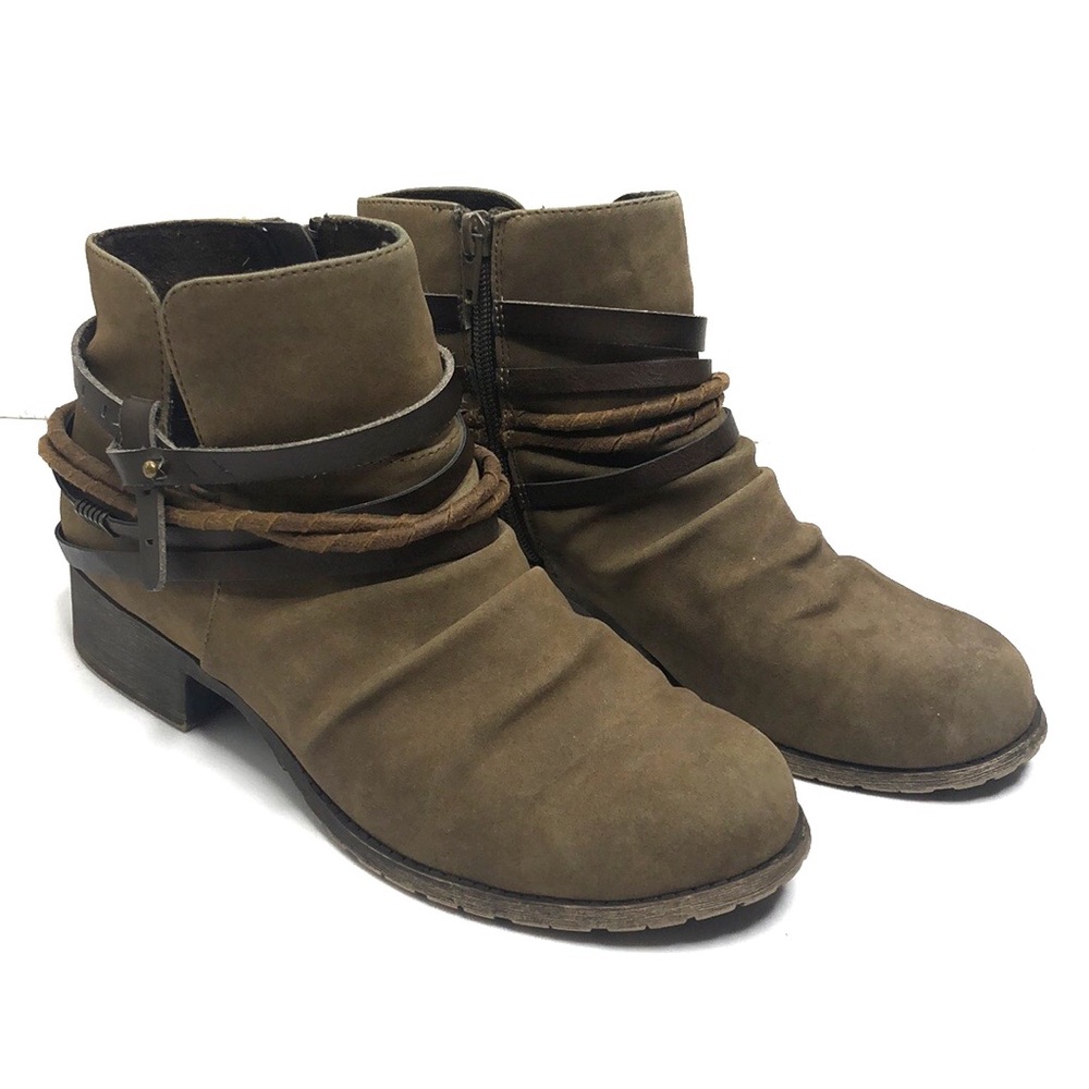 BKE sole Casey hobo boot size 9.5 slouchy zip up